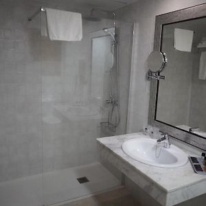 Habitación con Cama King